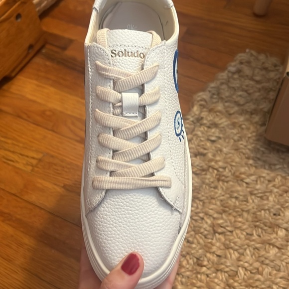 Soludos White Sneaker 8.5 brand New - Picture 3 of 5